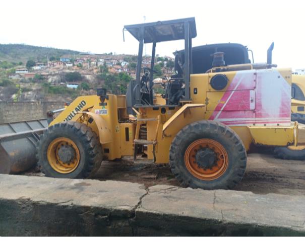 Foto de PÁ CARREGADEIRA NEW HOLLAND 12C, ANO: 2013,NO ESTADO EM QUE SE ENCONTRA.