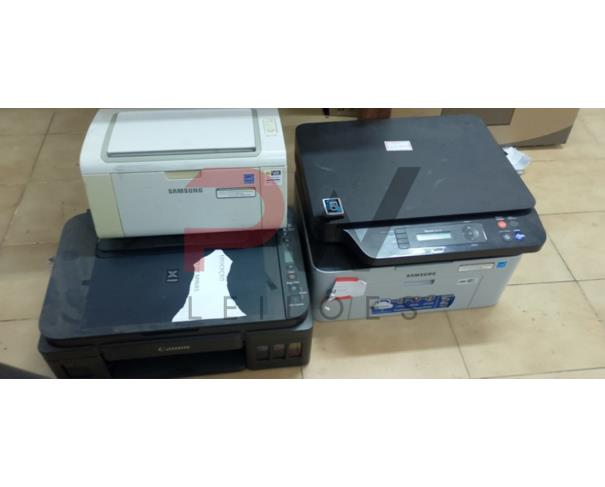 Foto de LOTE CONTENDO DIVERSOS EQUIPAMENTOS ELETRÔNICOS, TAIS COMO TELEVISORES, IMPRESSORAS, MONITORES DE VÍDEO, GABINETES DE COMPUTADORES, NOTEBOOKS, LAPTOPS, NOBREAKS, ESTABILIZADORES DE ENERGIA, TONERS E REFIS DE IMPRESSORAS, NO ESTADO EM QUE SE ENCONTRAM.