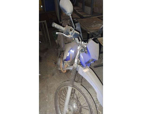 Foto de MOTOCICLE YAMAHA/XTZ 125K, GASOLINA, AZUL, 2007/2007, CHASSI: 9C6KE094070017603, RENAVAM: 00928126374, NO ESTADO EM QUE SE ENCONTRA.