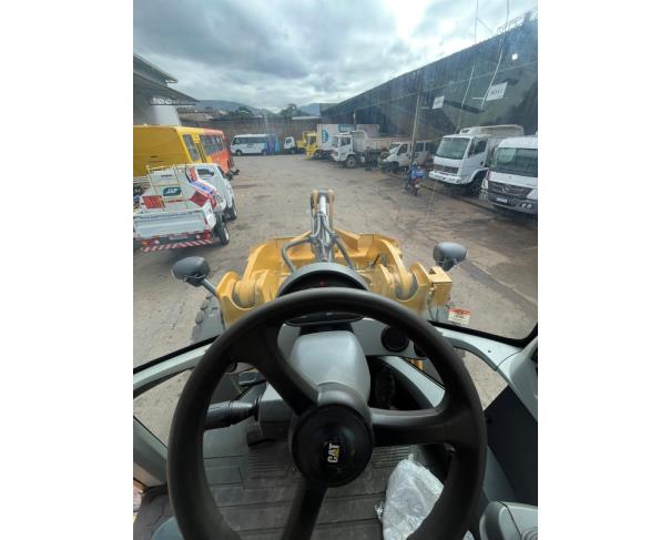 Foto de PÁ-CARREGADEIRA CATERPILLAR 938K, COR AMARELA, ANO 2016, Nº DE SÉRIE W8K00280, NO ESTADO EM QUE SE ENCONTRA.
