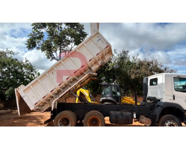 Foto de CAMINHAO, VW/26.280 CRM 6X4, BRANCA, 2013/2014, DIESEL, CHASSI: 95365826XER418107, RENAVAM: 0100178025, NO ESTADO EM QUE SE ENCONTRA.