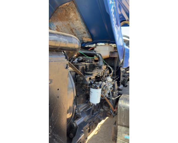 Foto de TRATOR NEW HOLLAND 7630, COR AZUL, ANO 2014, NO ESTADO EM QUE SE ENCONTRA.