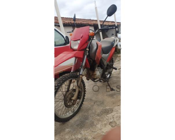Foto de PASSAGEIRO / MOTOCICLETA HONDA/NXR150 BROS ESD, GASOLINA, VERMELHA, 2009/2009, PLACA HKI-0387, CHASSI: 9C2KD04109R027871, RENAVAM: 201137496, NO ESTADO EM QUE SE ENCONTRA. 