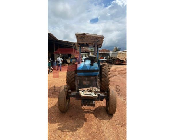 Foto de TRATOR FORD 3030, AZUL, ANO 1998, NO ESTADO EM QUE SE ENCONTRA.