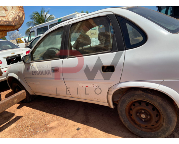 Foto de PAS/AUTOMOVEL CHEVROLET/CLASSIC LS, ALCOOL/GASOLINA, ANO/MOD 2012/2012, COR BRANCA, NO ESTADO EM QUE SE ENCONTRA.