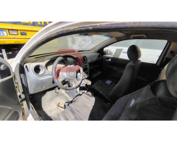 Foto de CAMINHONE VW/SAVEIRO UNIVIDAS AMB, 2014/2015, ALC/GASOL, BRANCA, CHASSI: 9BWKB45U3FP064769, RENAVAM: 01035969979, NO ESTADO EM QUE SE ENBCONTRA.