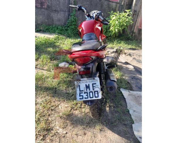 Foto de PASSAGEIRO / HONDA / CG 150 TITAN EX / Placa LMF5300 / UF: RJ / Município: Nova Iguaçu / Ano : 2015 / Ano modelo: 2015 / Cor: VERMELHA / Chassi: 9C2KC1660FR506258 / Motor: KC16E6F506258 / RENAVAM: 01048223610, NO ESTADO EM QUE SE ENCONTRA. 