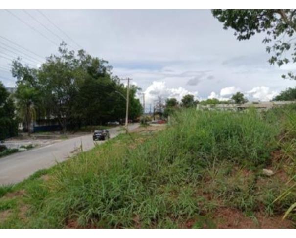 Foto de Lote nº 40, Quadra nº 07, situado na Rua Imbiara, no loteamento denominado Distrito Industrial, Araxá/MG, com área de 1.608,03m², matriculado sob nº 19.605 no Registro de Imóveis de Araxá.