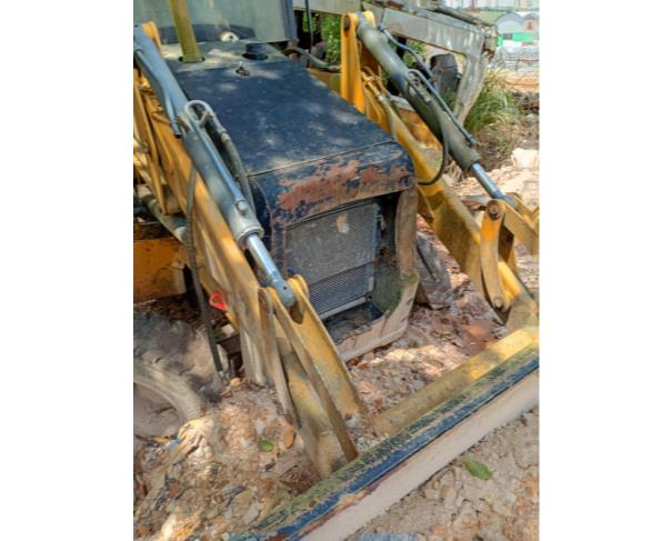 Foto de RETROESCAVADEIRA XCMG, XT870BR, AMARELA, 2018, Nº DE IDENT.: XUG08700CJPA10558, NO ESTADO EM QUE SE ENCONTRA.