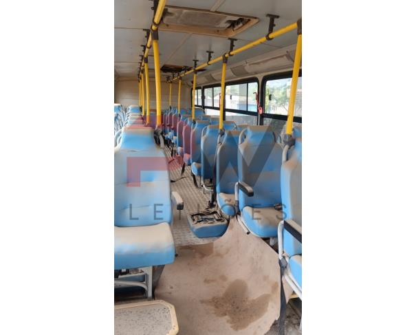 Foto de PAS/ONIBUS/VW MASCA GRANMIDI EOD, DIESEL, 2009/2009, AMARELA, RENAVAM: 198505850, CHASSI:9532882W6AR016925, NO ESTADO EM QUE SE ENCONTRA.