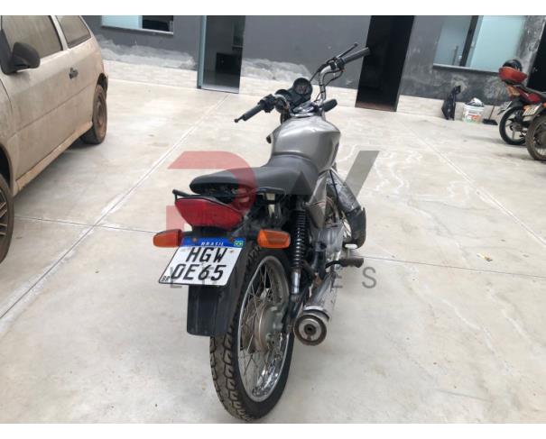 Foto de PASSAGEIRO / HONDA / CG 150 TITAN ES / Placa:HGW0E65 / UF: MG / Município: Astolfo Dutra / Ano  fabricação:  2008  / Ano modelo: 2008 / Cor: CINZA / Chassi: 9C2KC08508R045749 / Motor: KC08E58045749 / RENAVAM: 00962582000, NO ESTADO EM QUE SE ENCONTRA. 