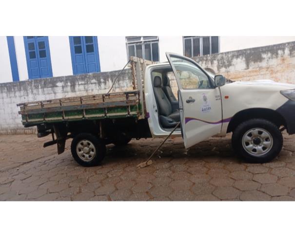 Foto de CAMINHONETE I/TOYOTA HILUX CS4X4, DIESEL, BRANCA, 2014/2014, CHASSI: 8AJDY22G5E7005384, RENAVAM: 01013448585, NO ESTADO EM QUE SE ENCONTRA. 