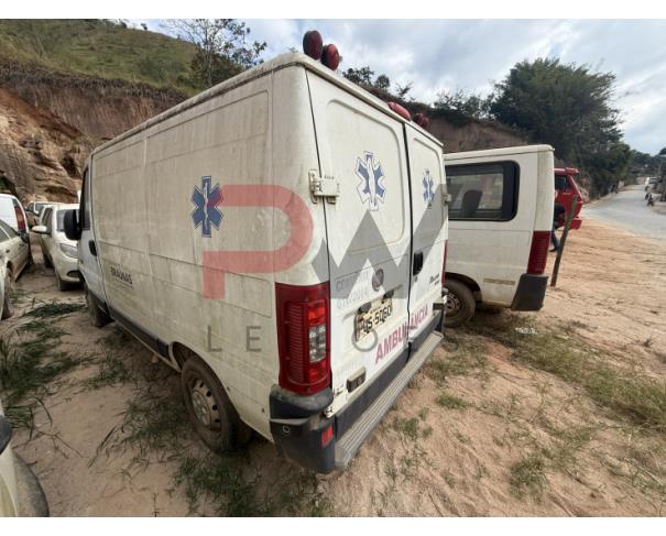 Foto de CAMINHONETE FIAT/DUCATO MX BOATA AMB, DIESEL, BRANCA, 2014/2014, CHASSI: 93W244F14E2140164, RENAVAM: 01017827106, NO ESTADO EM QUE SE ENCONTRA.