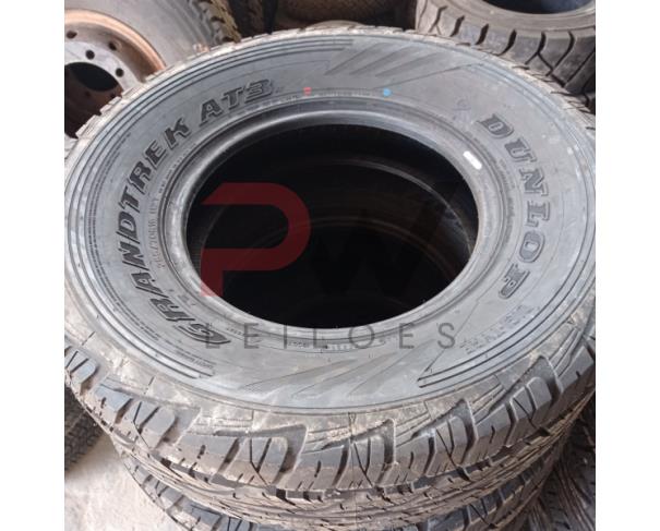 Foto de LOTE CONTENDO APROX. 29 PNEUS NOVOS SENDO: 16 PNEUS RADIAIS 265/70 R 16 DUNLOP; 10 PNEUS RADIAIS 265/70 R 16 GOODYEAR WRANGLER; 03 PNEUS RADIAIS 265/70 R 16 TOLEDO  CROSS; NO ESTADO EM QUE SE ENCONTRAM.