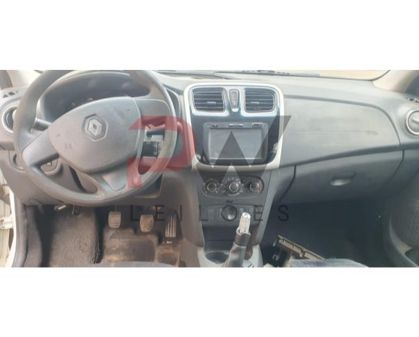 Foto de PASSAGEIRO / AUTOMOVEL RENAULT/SANDERO EXPR 16, ALCOOL/GASOLINA, 2015/2016, PLACA PXF-9789, CHASSI: 93Y5SRD64GJ195691, RENAVAM: 01075571593, NO ESTADO EM QUE SE ENCONTRA. 