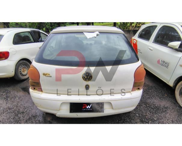 Foto de AUTOMOVEL VW/GOL 1.0 GIV, 2013/2014, BRANCA, ALCOOL/GASOLINA, CHASSI: ...45938, NO ESTADO EM QUE SE ENCONTRA.