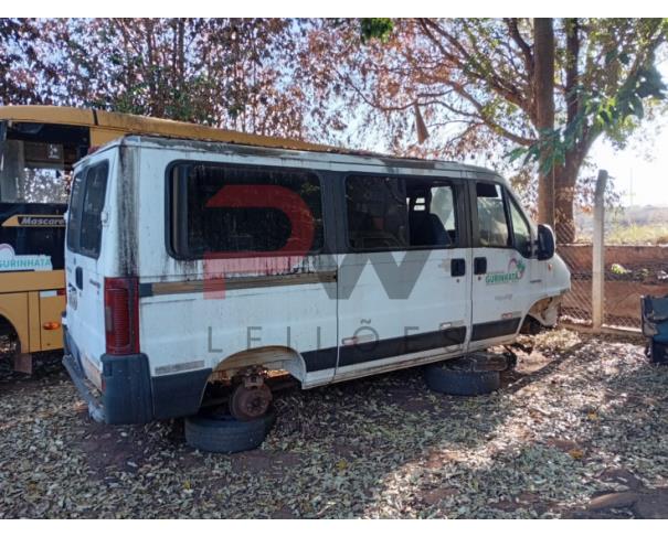 Foto de MICROONIB CITROEN/JUMPER M33M 2.3, DIESEL, BRANCA, 2015/2015, CHASSI: ...48492, NO ESTADO EM QUE SE ENCONTRA.