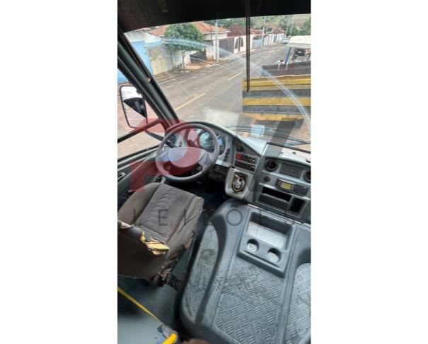 Foto de ONIBUS, MPOLO/VOLARE V8L 4X4 EO, AMARELA, 2014/2014, DIESEL, CHASSI: 93PB58M1MEC052883, RENAVAM: 01155067301, NO ESTADO EM QUE SE ENCONTRA.