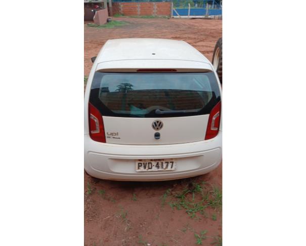 Foto de AUTOMOVEL, VW/UP TAKE MA, BRANCA, 2014/2015, ALCOOL/GASOLINA, CHASSI: 9BWAG4121FT557343, RENAVAM: 01027971617, NO ESTADO EM QUE SE ENCONTRA.