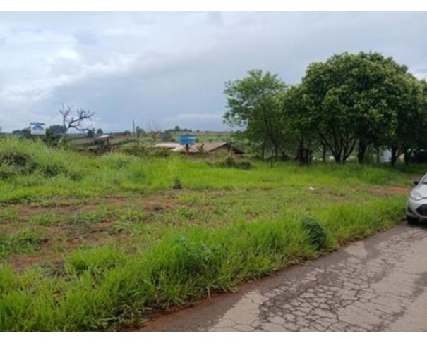 Foto de Lote nº 12, Quadra nº 04, situado na Rua Imbiara, no loteamento denominado Distrito Industrial, Araxá/MG, com área de 2.751,50m², matriculado sob nº 19.490 no Registro de Imóveis de Araxá.