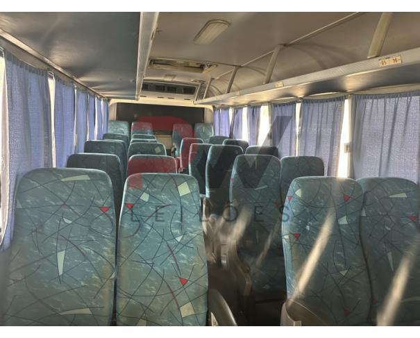 Foto de ONIBUS MARCOPOLO/VOLARE W8 ON, DIESEL, BRANCA, 2008/2009, CHASSI: ...28459, NO ESTADO EM QUE SE ENCONTRA.