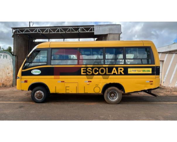 Foto de ONIBUS, MPOLO/VOLARE V8L 4X4 EO, AMARELA, 2014/2014, DIESEL, CHASSI: 93PB58M1MEC052883, RENAVAM: 01155067301, NO ESTADO EM QUE SE ENCONTRA.