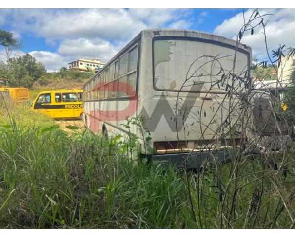 Foto de PAS/ONIBUS M.BENZ/OF 1620, 1997/1997, DIESEL, BRANCA, PLACA LBV - 0207, RENAVAM: 00681627468, CHASSI: 9BM384087VB130145, NO ESTADO EM QUE SE ENCONTRA.