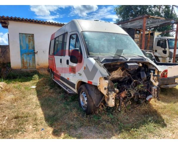 Foto de PASSAGEIRO/MICROONIBUS/FIAT DUCATO GREENCAR M01, 2014/2014, DIESEL, BRANCA, PLACA:PVC-9802, RENAVAM:01027764140, CHASSI:93W245H34E2138988, NO ESTADO EM QUE SE ENCONTRA.