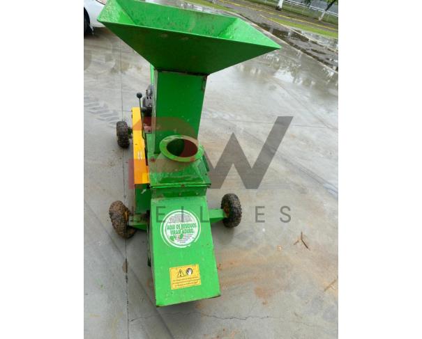 Foto de TRITURADOR DE RESIDUO TRAPP TR 500 13HP, NO ESTADO EM QUE SE ENCONTRA.