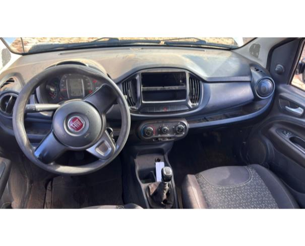 Foto de AUTOMOVEL FIAT/UNO ATTRACTIVE 1.0, BRANCA, 2020/2020, ALCOOL/GASOLINA, CHASSI: 9BD195A4ZL0886984, RENAVAM: 01230925845, NO ESTADO EM QUE SE ENCONTRA.