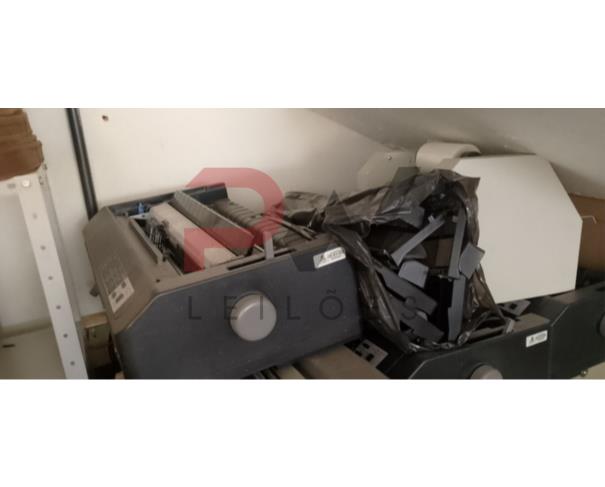 Foto de LOTE CONTENDO DIVERSOS EQUIPAMENTOS ELETRÔNICOS, TAIS COMO TELEVISORES, IMPRESSORAS, MONITORES DE VÍDEO, GABINETES DE COMPUTADORES, NOTEBOOKS, LAPTOPS, NOBREAKS, ESTABILIZADORES DE ENERGIA, TONERS E REFIS DE IMPRESSORAS, NO ESTADO EM QUE SE ENCONTRAM.