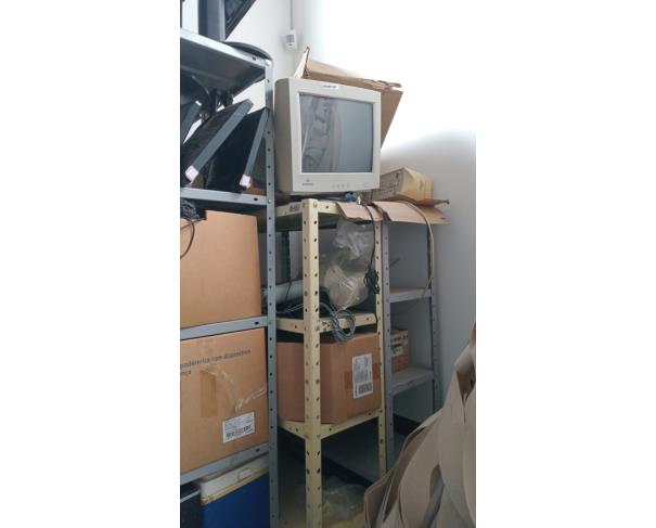 Foto de LOTE CONTENDO MATERIAIS DE INFORMÁTICA, NO ESTADO EM QUE SE ENCONTRA.