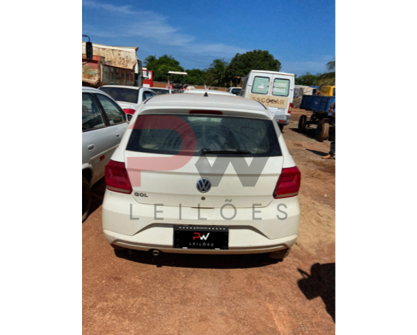 Foto de PAS/AUTOMOVEL VW/GOL 1.0L MC4, ALCOOL/GASOLINA, ANO/MOD 2019/2020, COR BRACA, NO ESTADO EM QUE SE ENCONTRA.
