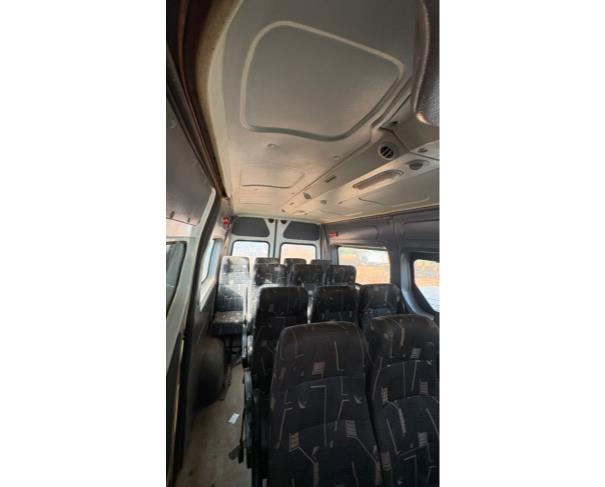 Foto de MICROONIB RENAULT/MASTER JM 16 L, DIESEL, BRANCA, 2021/2022, CHASSI: 93YMAF4XENJ796590, RENAVAM: 01253521074, NO ESTADO EM QUE SE ENCONTRA.