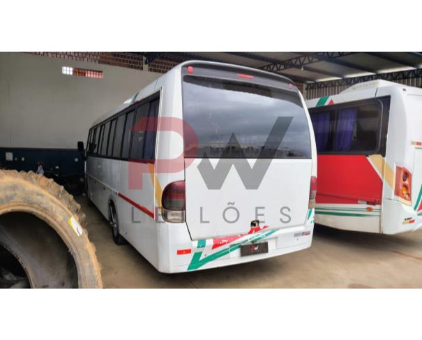 Foto de  ONIBUS MARCOPOLO/VOLARE W8 ON, DIESEL, BRANCA, 2008/2009, CHASSI: ...28453, NO ESTADO EM QUE SE ENCONTRA.