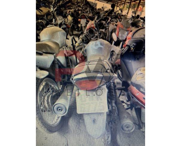 Foto de PASSAGEIRO / I / SHINERAY XY 150 5 / Placa: OWK6775 / UF: MG / Município: Juiz de Fora / Ano fabricação: 2013 / Ano modelo: 2013 / Cor: PRATA / Chassi: LXYPCKL09D0412841 / Motor: 162FMJ-3DA101478 / RENAVAM: 00594553350