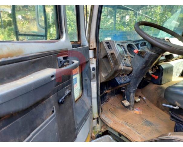 Foto de CARGA/CAMINHÃO FORD/CARGO 1317 E, 2009/2010, DIESEL, PRATA, PLACA: HLF-2251, RENAVAM: 00192763539, CHASSI: 9BFXCE2U9ABB43997, NO ESTADO EM QUE SE ENCONTRA.