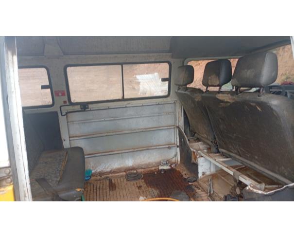 Foto de MICROONIBUS, VW/KOMBI ESCOLAR, BRANCA, 2010/2010, ALCOOL/GASOLINA, CHASSI: 9BWMF07X8AP024709, RENAVAM: 00214539490, NO ESTADO EM QUE SE ENCONTRA.