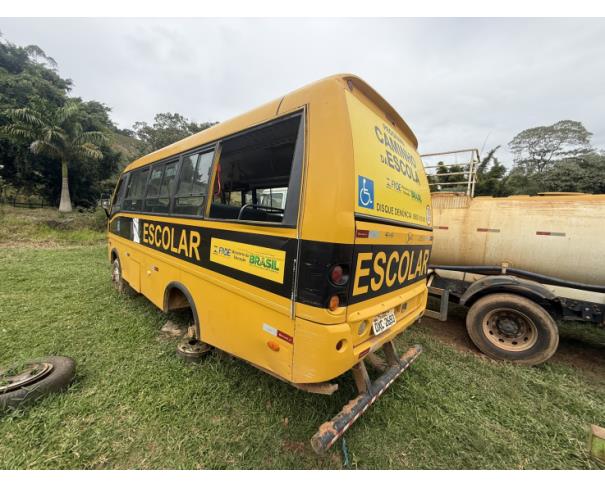 Foto de ONIBUS MPOLO/VOLARE V8L 4X4 EO, DIESEL, AMARELA, 2013/2014, CHASSI: 93PB58M1MEC050592, RENAVAM: 00995803790, NO ESTADO EM QUE SE ENCONTRA.