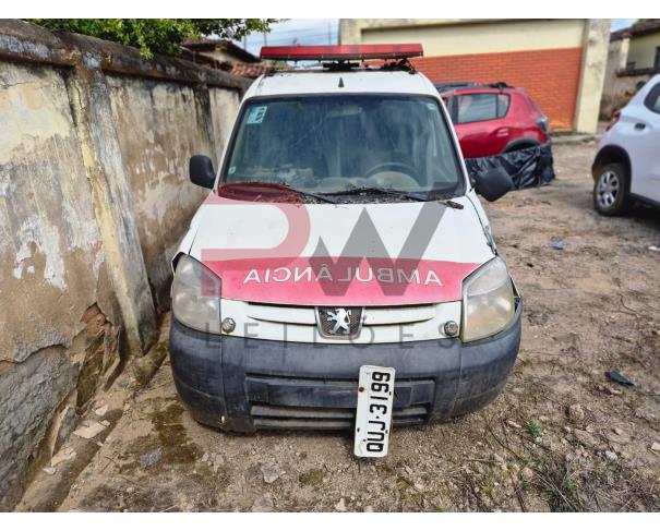 Foto de CAMINHONETE, I/PEUGEOT PART GREENCAR, BRANCA, 2018/2019, ALCOOL/GASOLINA, CHASSI: 8AEGCNFN8KG500306, RENAVAM: 01199348470, NO ESTADO EM QUE SE ENCONTRA.