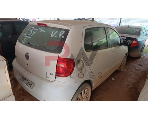 Foto de PASSAGEIRO / VW / FOX 1.6 GII / Placa: PUT3J40 / UF: RJ / Município: Três Rios / Ano fabricação: 2014 / Ano modelo: 2014 / Cor: BRANCA / Chassi: 9BWAB45Z7E4174540   Motor: CCRS94191 / RENAVAM: 01020237977