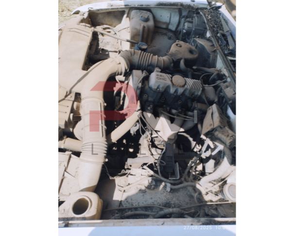 Foto de CARGA / CAMINHONETE GM/S10, 1995/1996, GASOLINA, BRANCA, CHASSI: 9BG124ARTSC901385, RENAVAM: 00640065546, NO ESTADO EM QUE SE ENCONTRA. MOTOR AVARIADO. ESTA SEM AS RODAS E PNEUS.