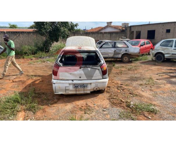 Foto de SUCATA / FIAT / PALIO EX / PLACA: JOE0201 / UF: MG / MUNICÍPIO: PARÁ DE MINAS / ANO FABRICAÇÃO: 1998 / ANO MODELO: 1998 / BRANCA / CHASSI: 9BD178296W0764542 / MOTOR: 000000000000000000000 /  RENAVAM: 00711103569, NO ESTADAO EM QUE SE ENCONTRA.