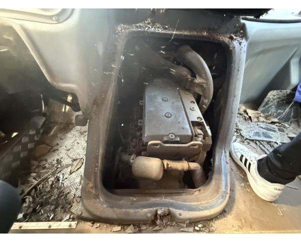Foto de ONIBUS, M.BENZ/MASC GRANMINI O, BRANCA, 2010/2010, DIESEL, CHASSI: 9BM688277AB704983, RENAVAM: 00219999201, NO ESTADO EM QUE SE ENCONTRA.