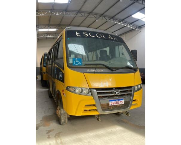 Foto de PASSAGEIRO / ONIBUS MPOLO/VOLARE V8L 4X4 EO, 2013/2014, DIESEL, AMARELA, PLACA OVK – 0G75, RENAVAM: 00656235160, CHASSI: 93PB58M1MEC048540, NO ESTADO EM QUE SE ENCONTRA.