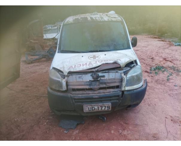 Foto de CAMINHONE FIAT/DOBLO GREENCAR MO4, ALCOOL/GASOLINA, BRANCA, 2014/2014, CHASSI: 9BD223246E2037248, RENAVAM: 01010637840, NO ESTADO EM QUE SE ENCONTRA.