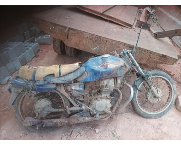 Foto de PAS/MOTOCICLETA, HONDA CG TITAN KS, AZUL, 2000/2000, GASOLINA, RENAVAM: 00754420230, CHASSI: 9C2JC3010YR106416, NO ESTADO EM QUE SE ENCONTRA.