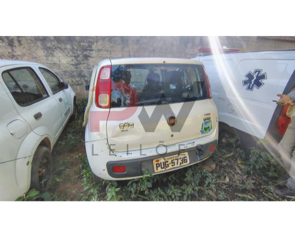 Foto de FIAT/UNO VIVACE 1.0, ALCOOL/GASOLINA, BRANCA, 2014/2014, CHASSI: 9BD195152E0595183, RENAVAM: 1013522300, NO ESTADO EM QUE SE ENCONTRA.