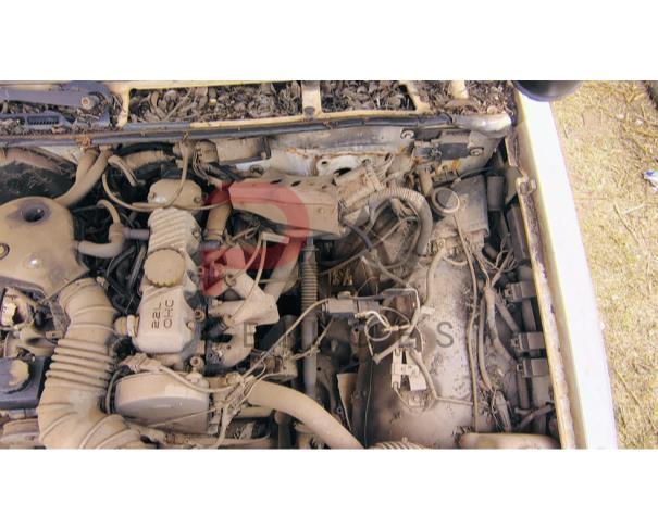 Foto de CARGA / CAMINHONETE GM/S10, 1995/1996, GASOLINA, BRANCA, CHASSI: 9BG124ARTSC901385, RENAVAM: 00640065546, NO ESTADO EM QUE SE ENCONTRA. MOTOR AVARIADO. ESTA SEM AS RODAS E PNEUS.