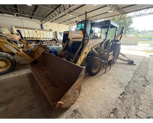 Foto de RETROESCAVADEIRA MASSEY FERGUSON MODELO 86HS, ANO: 2010, ID: 584810944, CHASSI: 86HS297863, NO ESTADO EM QUE SE ENCONTRA.  